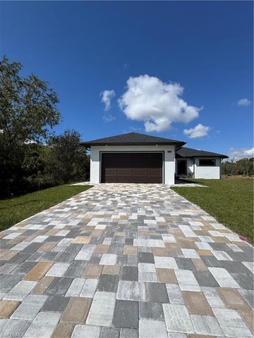 724 Kair CIR, Lehigh Acres, FL 33974