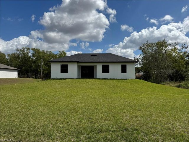 724 Kair CIR, Lehigh Acres, FL 33974