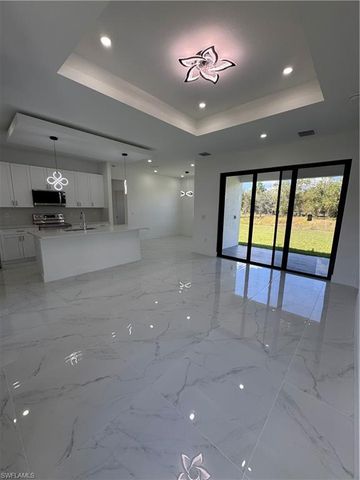 724 Kair CIR, Lehigh Acres, FL 33974