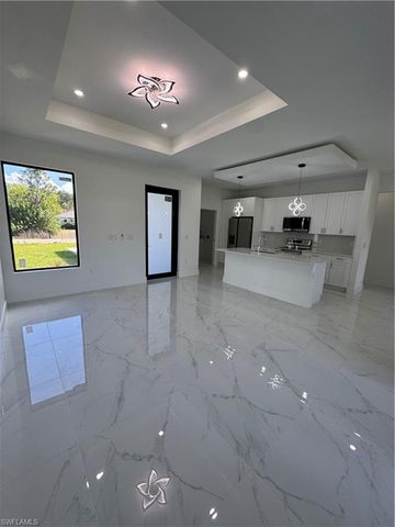 724 Kair CIR, Lehigh Acres, FL 33974