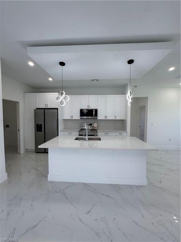 724 Kair CIR, Lehigh Acres, FL 33974