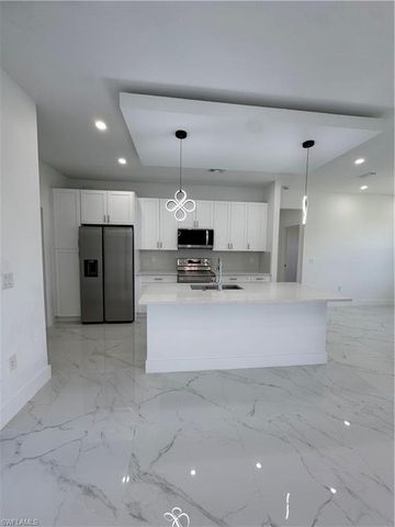 724 Kair CIR, Lehigh Acres, FL 33974