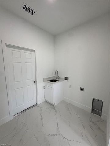 724 Kair CIR, Lehigh Acres, FL 33974