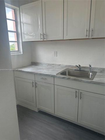 2961 SW 5th Street 21, Miami, FL 33135
