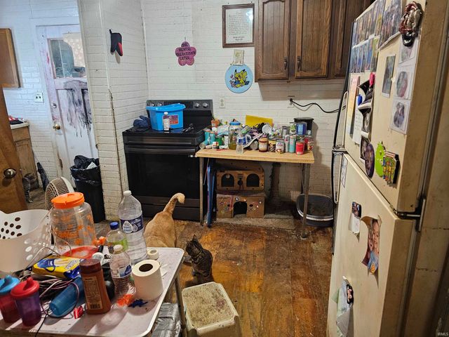 1211 North Street, Logansport, IN 46947