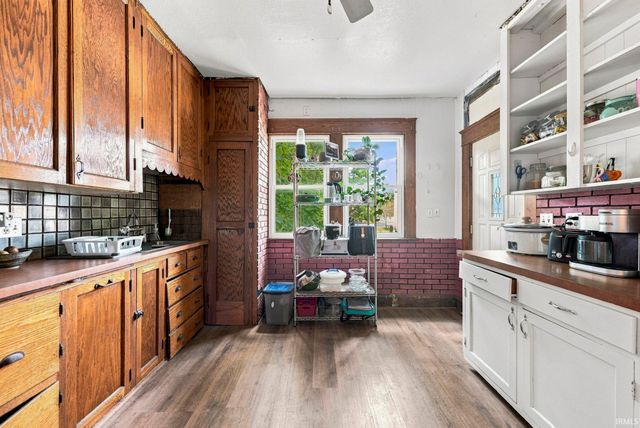 1202 E Wayne Street, Fort Wayne, IN 46803