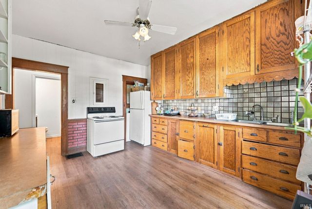 1202 E Wayne Street, Fort Wayne, IN 46803