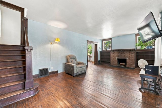1202 E Wayne Street, Fort Wayne, IN 46803