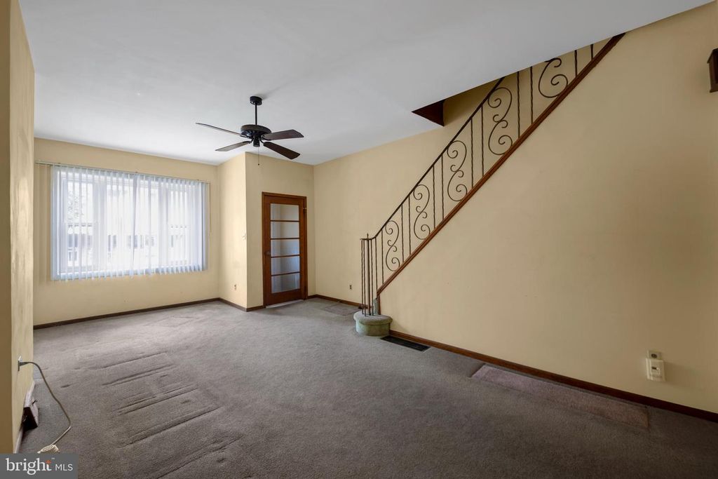 2416 S 16TH ST, PHILADELPHIA, PA 19145 — photo 2