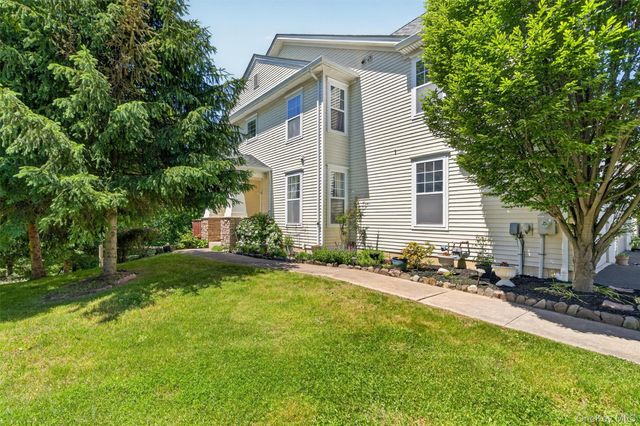 29 Avoncroft Lane, Middletown, NY 10940