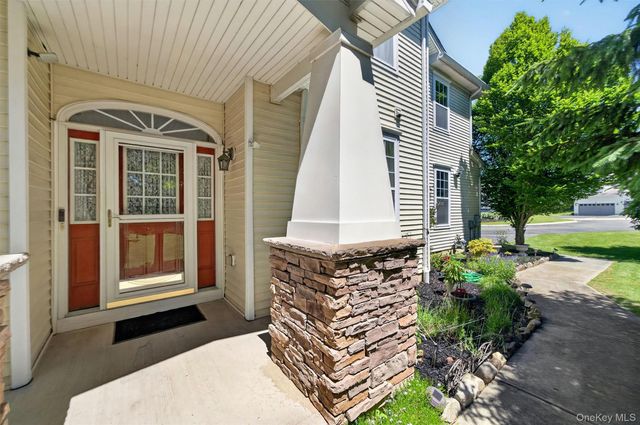29 Avoncroft Lane, Middletown, NY 10940