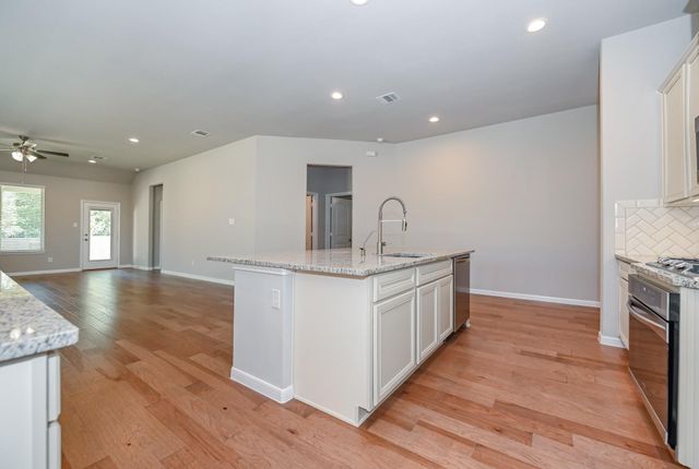 25614 Pinyon Hill Trail, Tomball, TX 77375