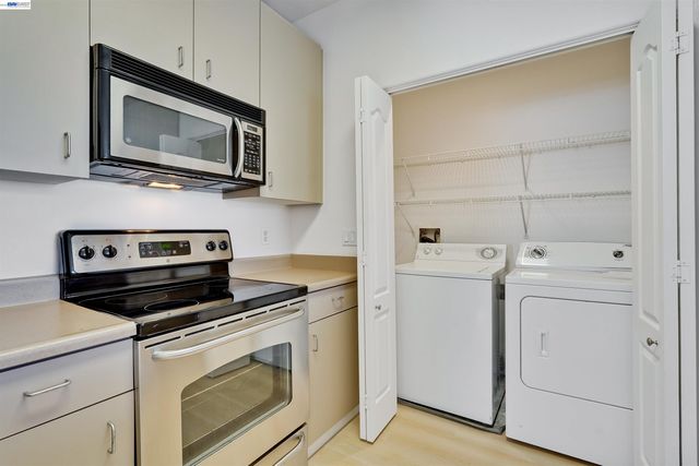 35520 Monterra Terrace 302, Union City, CA 94587