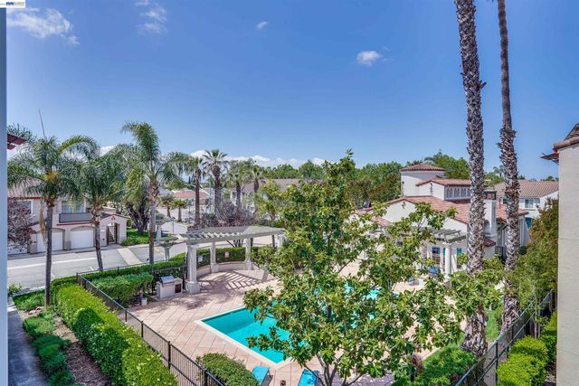 35520 Monterra Terrace 302, Union City, CA 94587