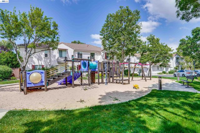 35520 Monterra Terrace 302, Union City, CA 94587