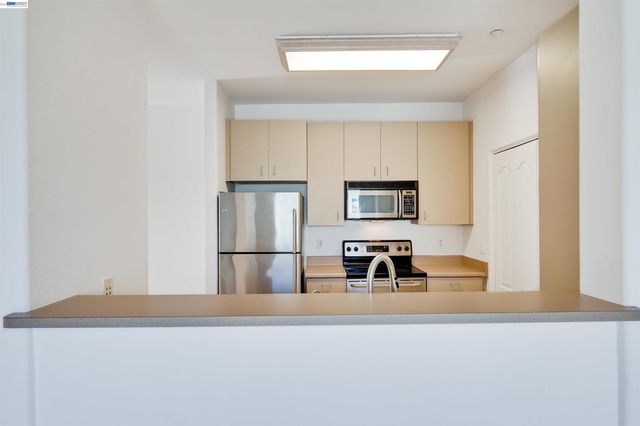 35520 Monterra Terrace 302, Union City, CA 94587