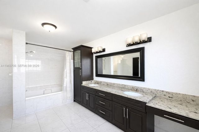 21970 SW 97th Ct, Cutler Bay, FL 33190