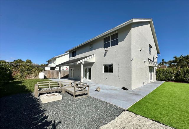 21970 SW 97th Ct, Cutler Bay, FL 33190