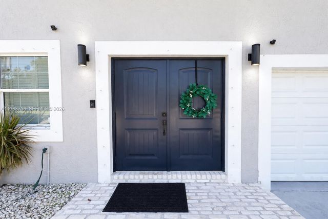 21970 SW 97th Ct, Cutler Bay, FL 33190