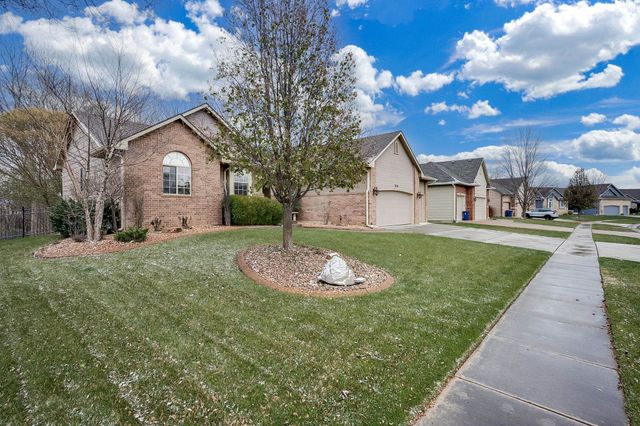 2110 N Newberry, Derby, KS 67037