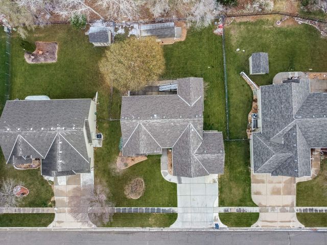 2110 N Newberry, Derby, KS 67037