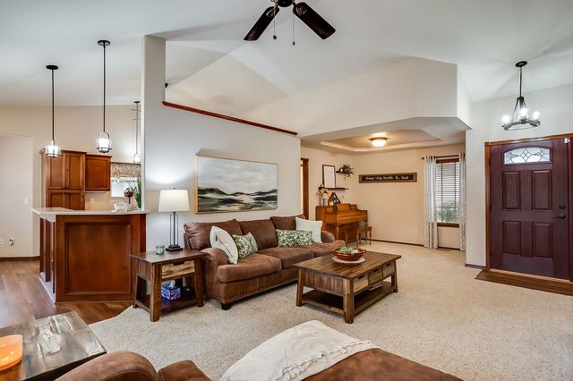 2110 N Newberry, Derby, KS 67037