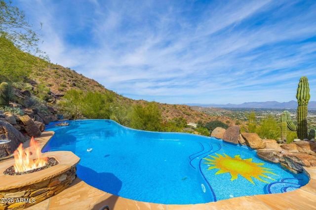 5802 E CHOLLA Lane, Paradise Valley, AZ 85253