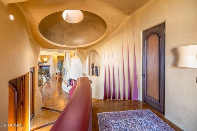 5802 E CHOLLA Lane, Paradise Valley, AZ 85253
