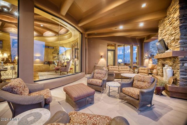5802 E CHOLLA Lane, Paradise Valley, AZ 85253