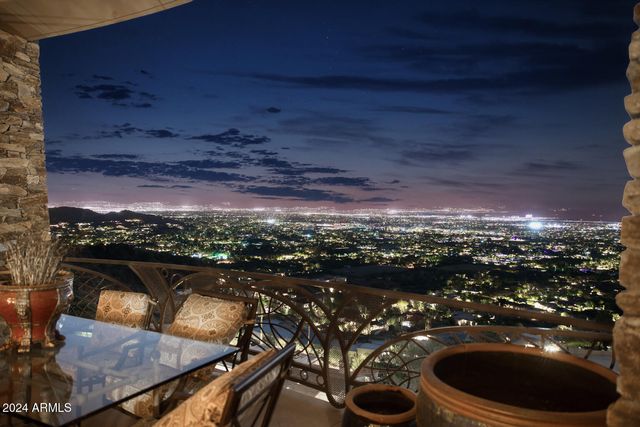 5802 E CHOLLA Lane, Paradise Valley, AZ 85253