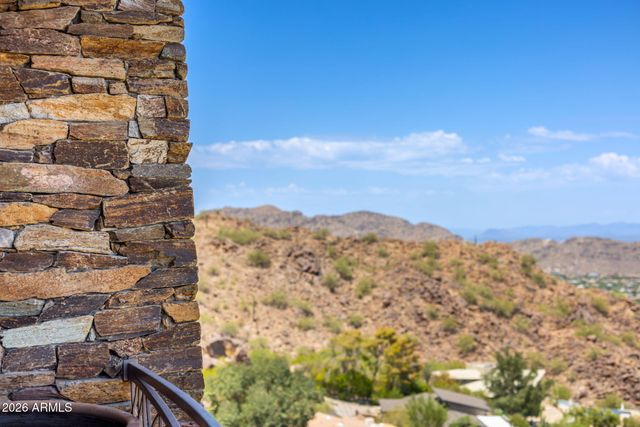 5802 E CHOLLA Lane, Paradise Valley, AZ 85253