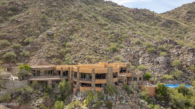 5802 E CHOLLA Lane, Paradise Valley, AZ 85253