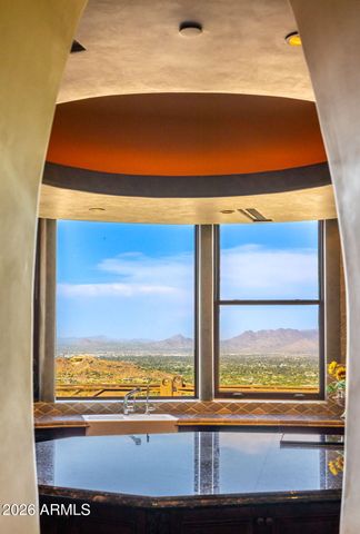 5802 E CHOLLA Lane, Paradise Valley, AZ 85253