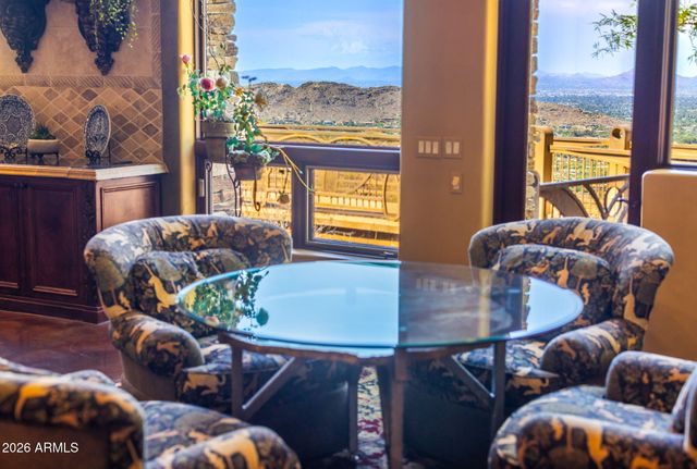 5802 E CHOLLA Lane, Paradise Valley, AZ 85253