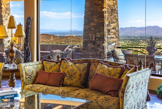 5802 E CHOLLA Lane, Paradise Valley, AZ 85253