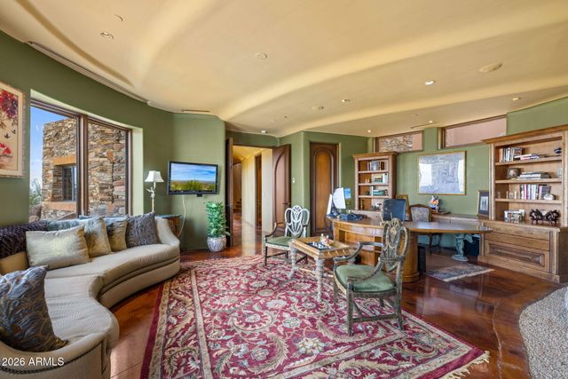 5802 E CHOLLA Lane, Paradise Valley, AZ 85253