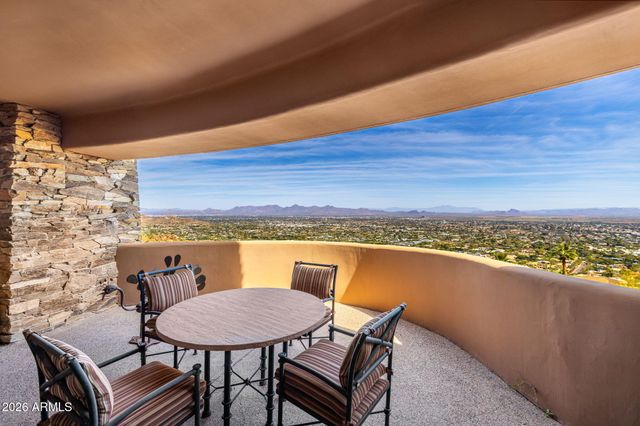 5802 E CHOLLA Lane, Paradise Valley, AZ 85253