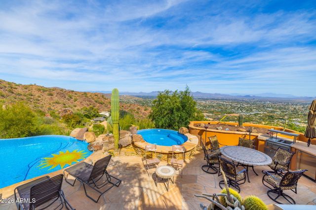 5802 E CHOLLA Lane, Paradise Valley, AZ 85253