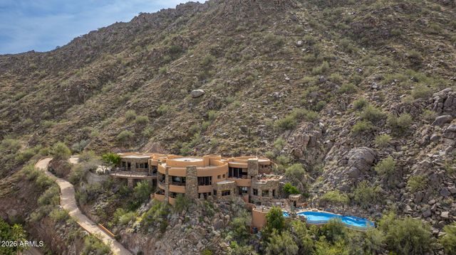 5802 E CHOLLA Lane, Paradise Valley, AZ 85253