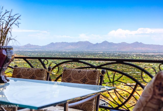 5802 E CHOLLA Lane, Paradise Valley, AZ 85253