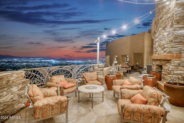5802 E CHOLLA Lane, Paradise Valley, AZ 85253