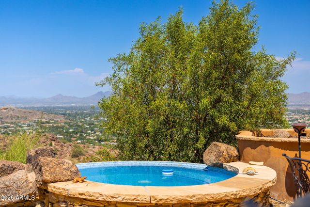 5802 E CHOLLA Lane, Paradise Valley, AZ 85253