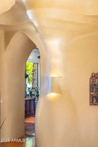 5802 E CHOLLA Lane, Paradise Valley, AZ 85253