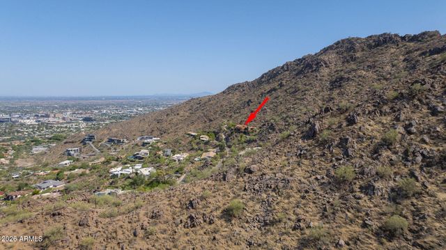5802 E CHOLLA Lane, Paradise Valley, AZ 85253