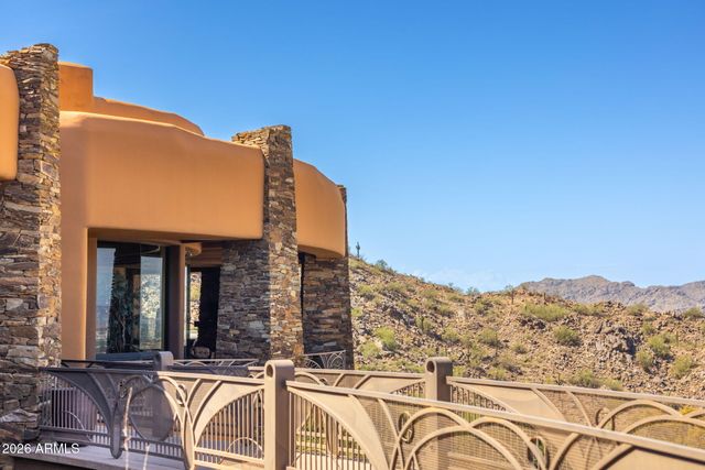5802 E CHOLLA Lane, Paradise Valley, AZ 85253