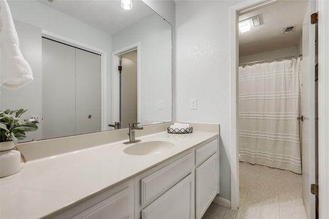 19907 Constitution CV, Lago Vista, TX 78645
