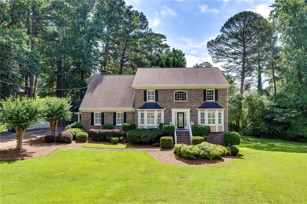1324 Concord SW Circle, Lilburn, GA 30047