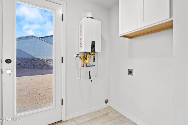 14325 Bill Lazor Parkway, Horizon City, TX 79928