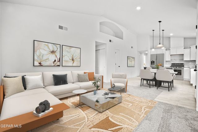 14325 Bill Lazor Parkway, Horizon City, TX 79928