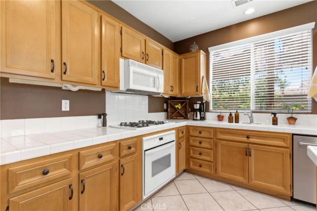 6407 Erica Court, Eastvale, CA 92880